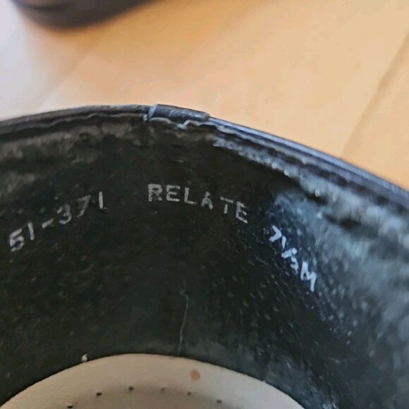 Trotters Womens Relate Flat/Loafers Shoes Black Leather  Size 7.5 with Knot/ bow - Picture 8 of 8